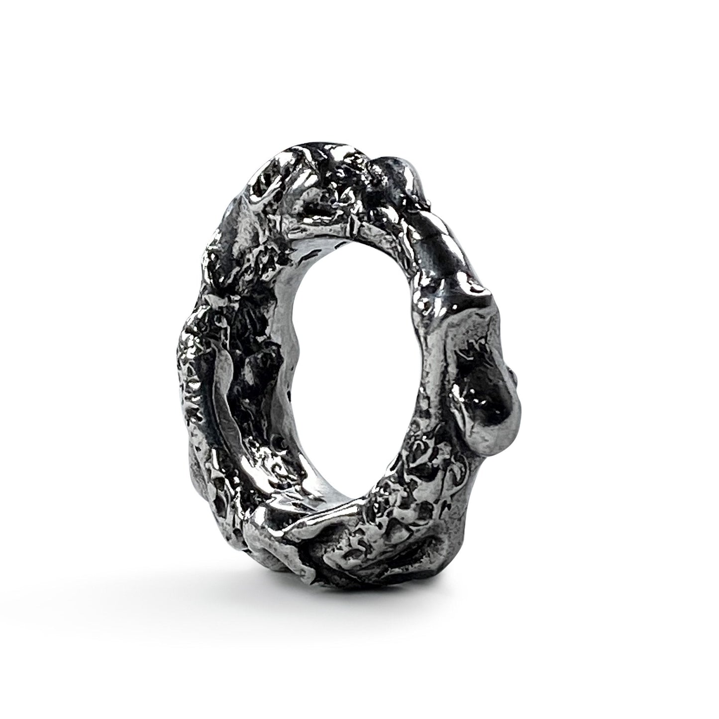 Bodies-Ring-Alex Skeffington