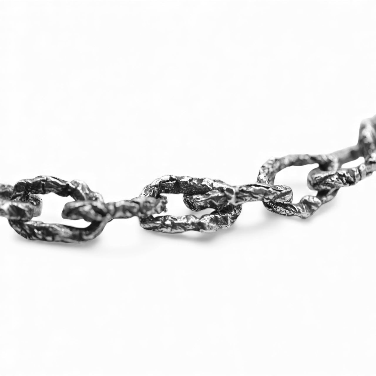 METAL MIXED CHAIN NECKLACE III.