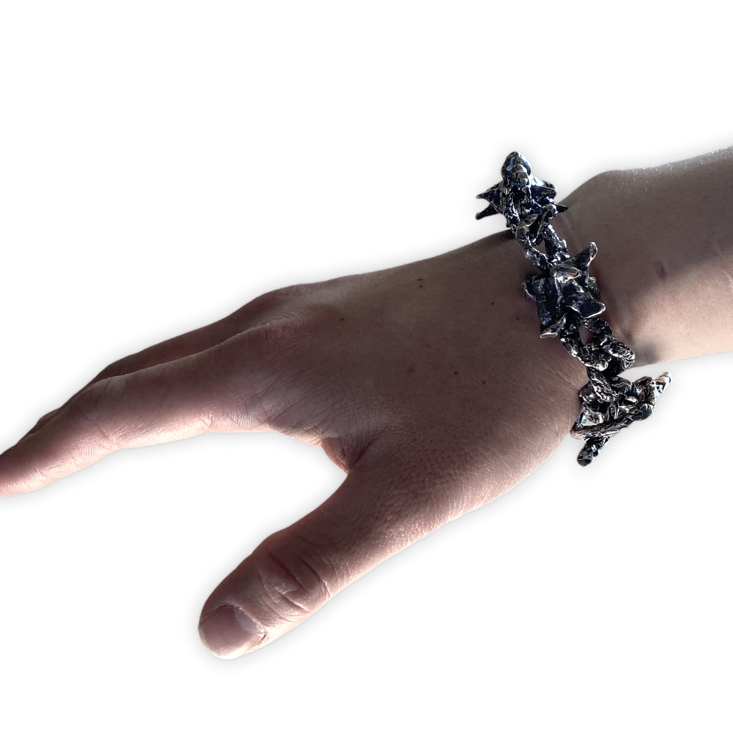 METAL PYTHON VERTEBRAE WRIST CHAIN