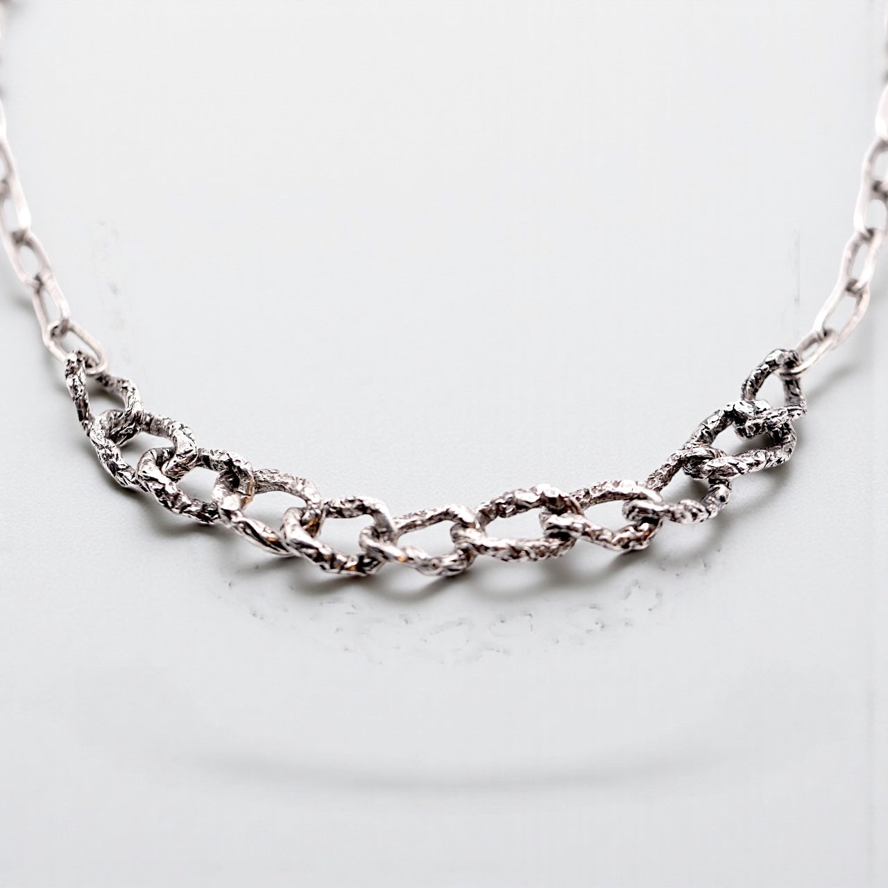 METAL MIXED CHAIN NECKLACE II.