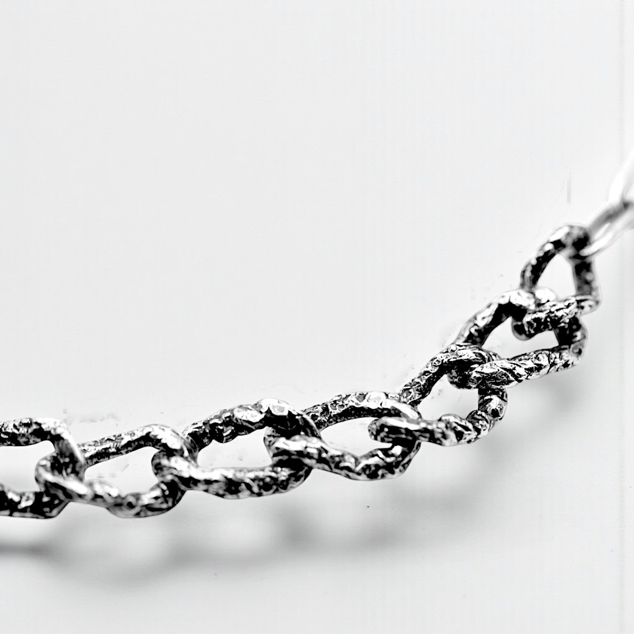 METAL MIXED CHAIN NECKLACE II.