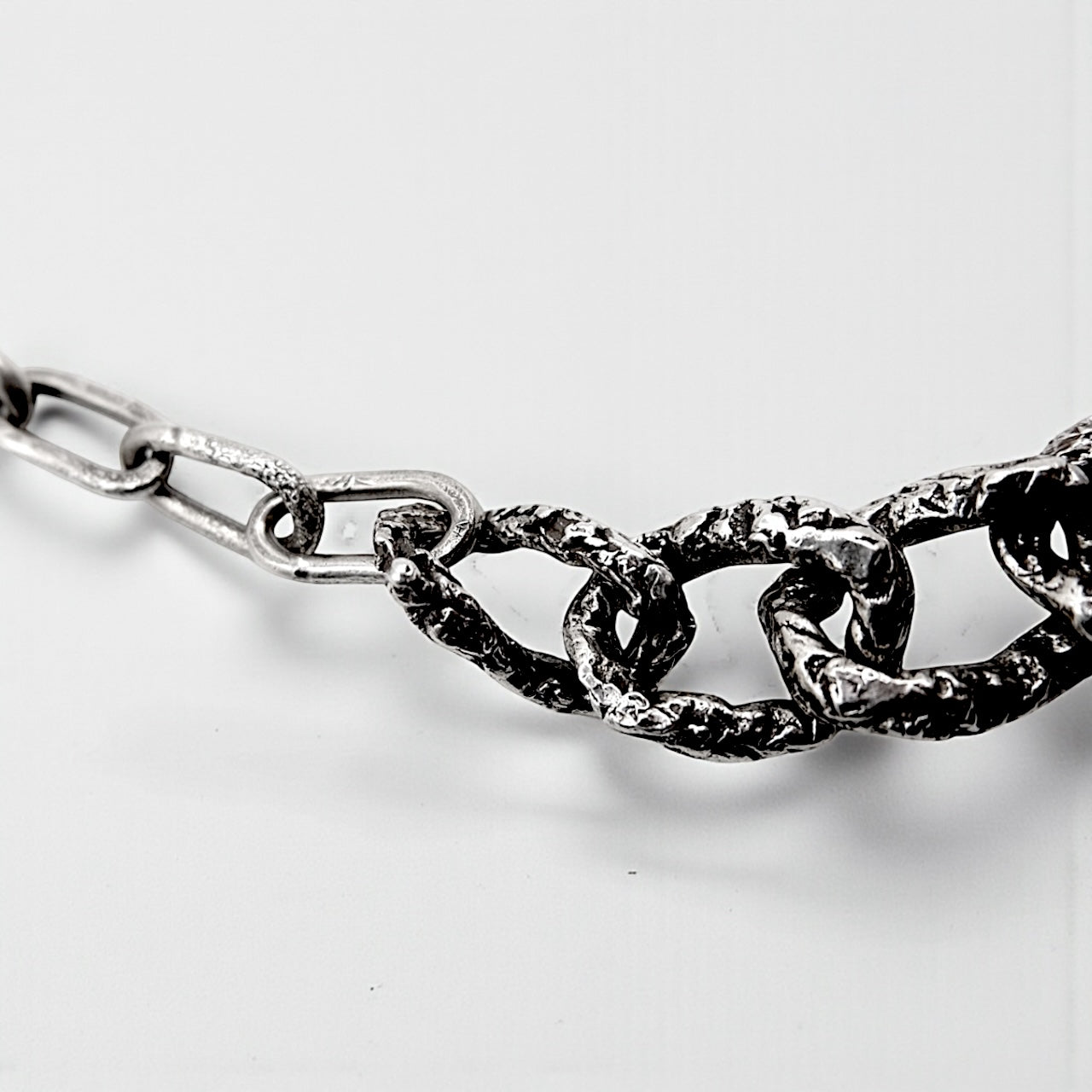 METAL MIXED CHAIN NECKLACE II.