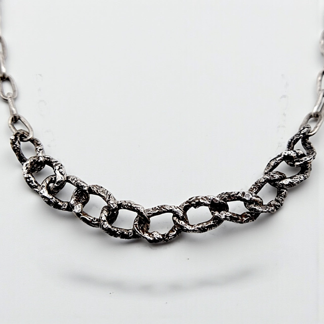 METAL MIXED CHAIN NECKLACE II.